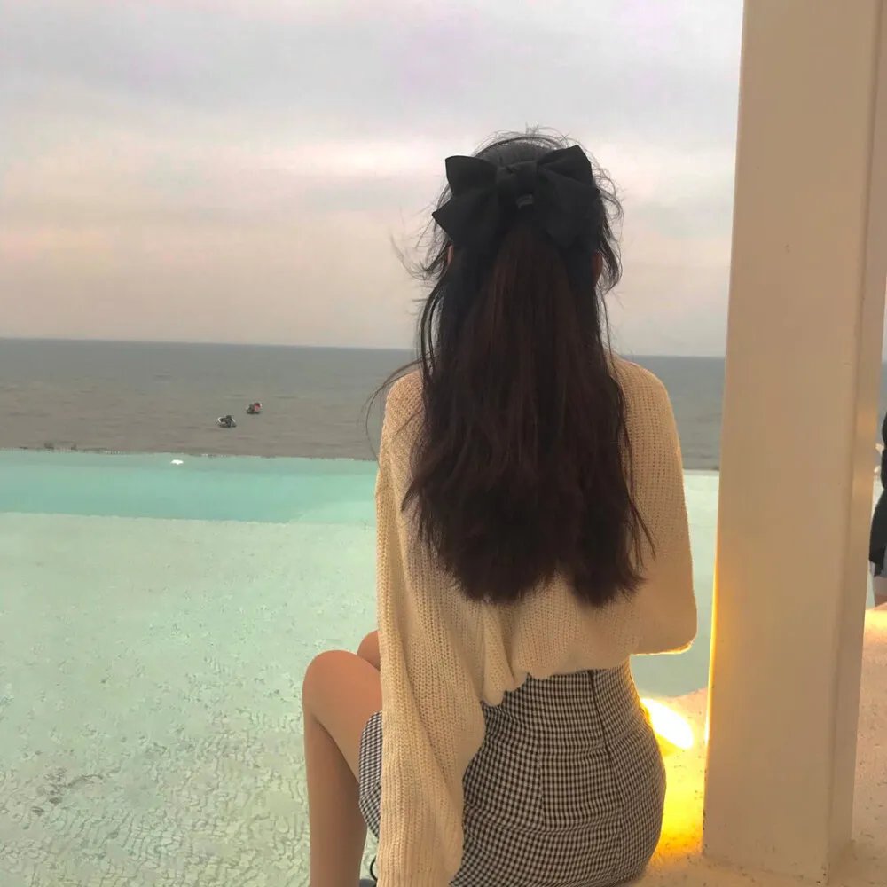 贝内尔和阿达玛海报