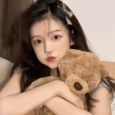 皇家师姐海报